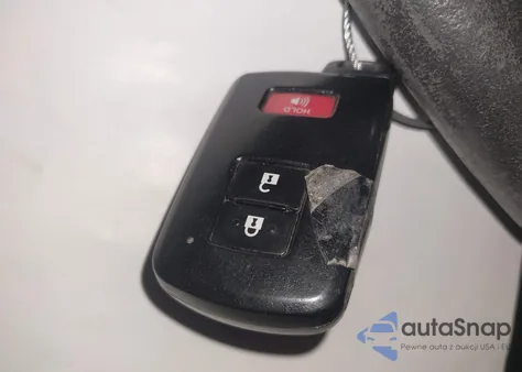 2012 Toyota Prius C из США, поврежденный, VIN JTDKDTB34C1001222